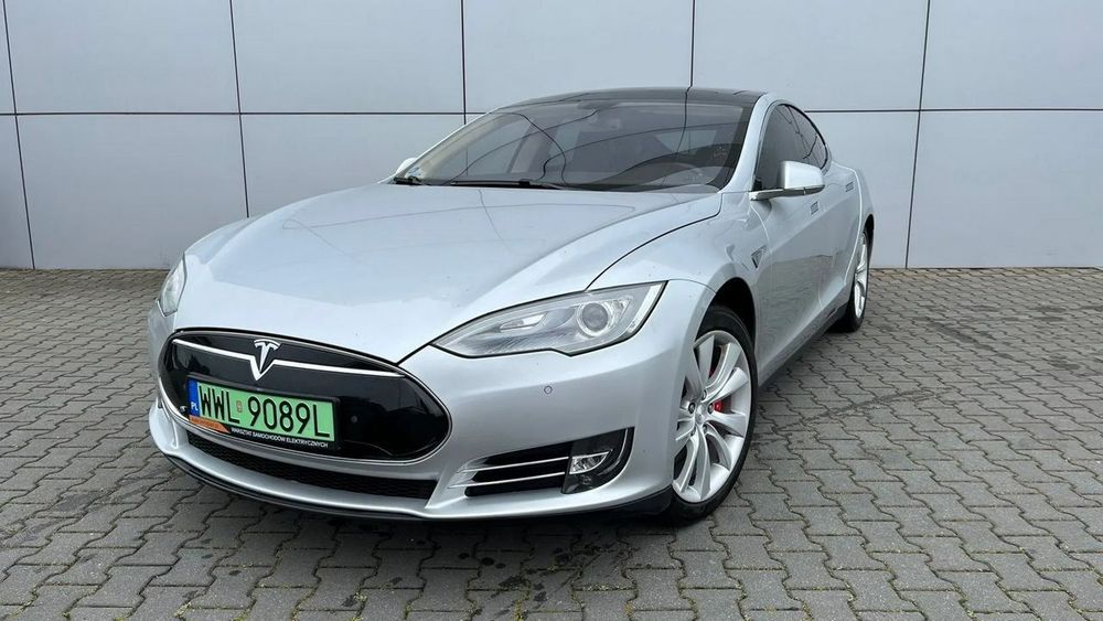 Tesla Model S Darmowe ładowanie / Mały przebieg / Zadbana / Skóra / Kamera / Navi