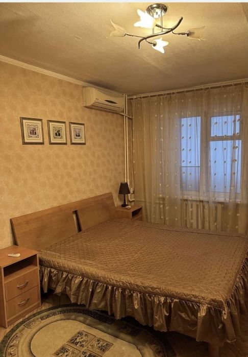 Продам 2 ю квартирв улусшенной планировки ж/м Березинскийи