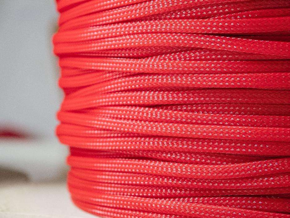 Sleeving para cabos de computador (4mm)