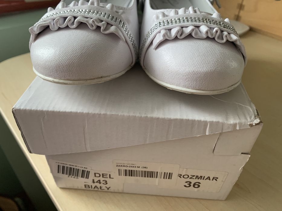 Buty komunijne białe balerinki rozm.34 Zarro