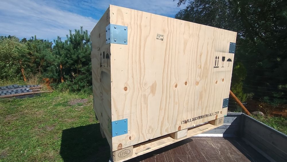 Skrzynia drewniana transportowa to