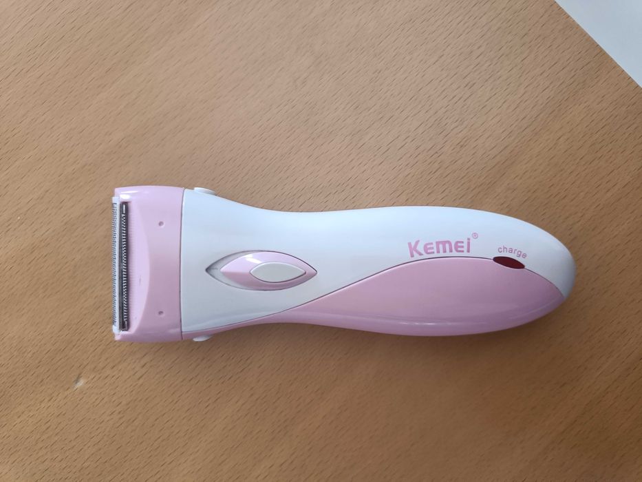 Trimmer/Razor Rosa Feminino com Caixa