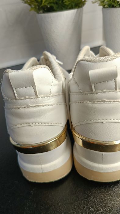 Buty sportowe na platformie rozmiar 39