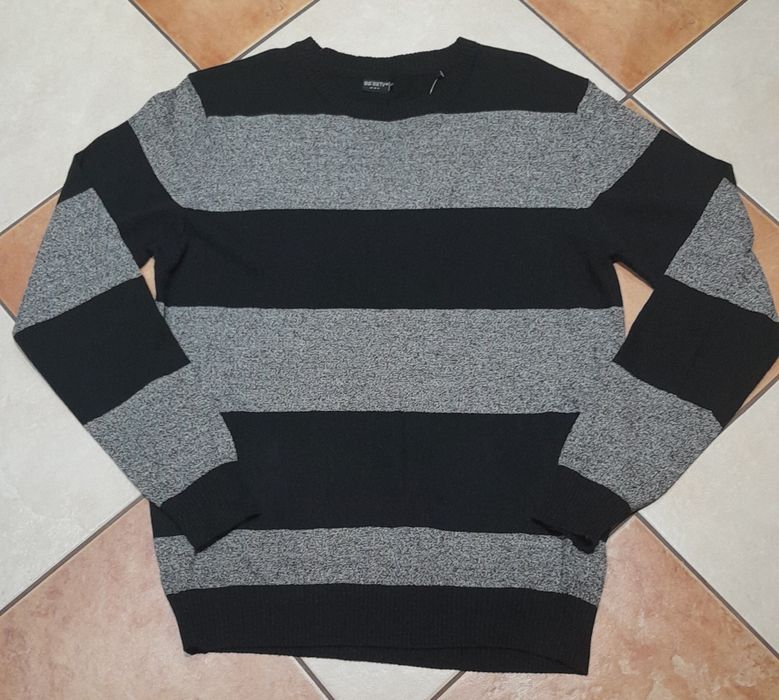 Sweter  męski  M