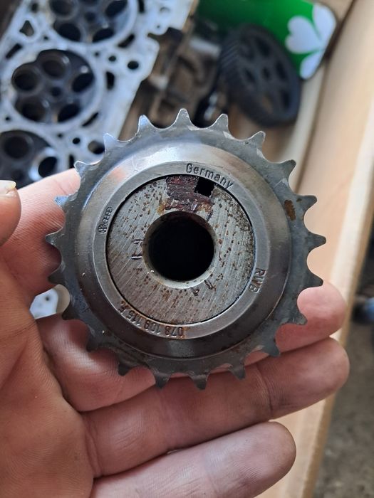 Wałek rozrządu audi a4 b6 1.8t, głowica, łańcuszek