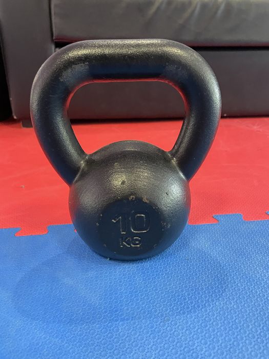 Kettlebell 10 kg żeliwny odważnik kettla