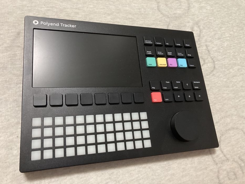 Polyend Tracker sampler