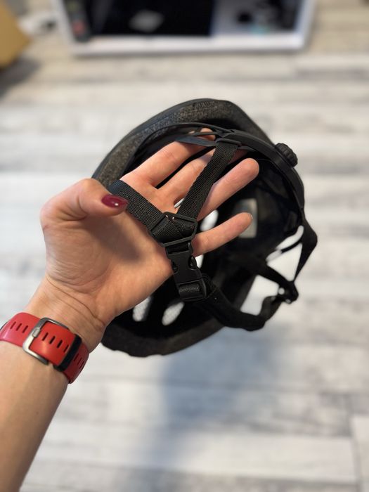 Велосипедний шолом R2 Cliff ATH22A