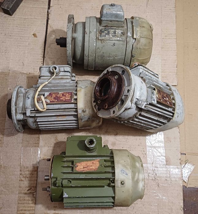 електродвигун флянцевий асинхронний АОЛ 4АА насос гідравлічний БГ 12