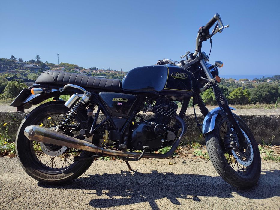 Mash black seven (1600 EUR) + rider kit (370)