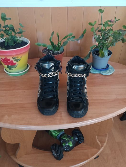 Жіночі леопардові снікерси р.39