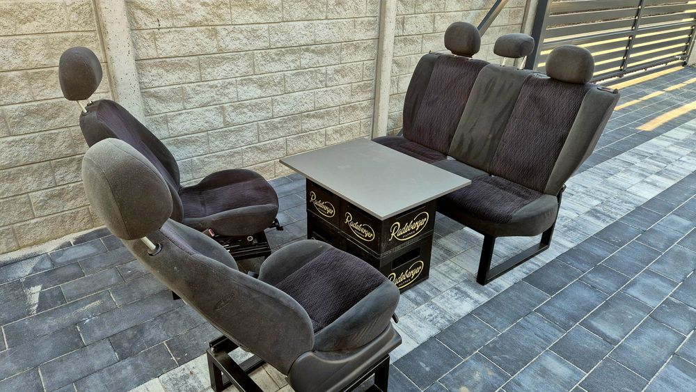 Unikalny zestaw mebli do pokoju / garażu / altany- Fotele samochodowe