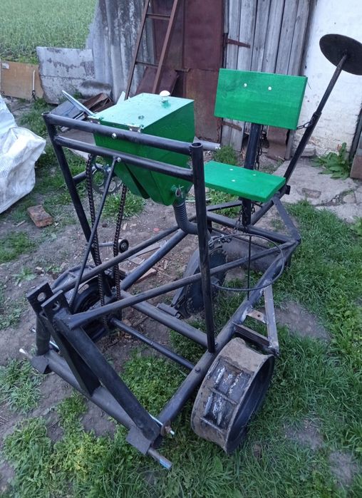 Сівалка для висіву кабаків,( гарбузів)