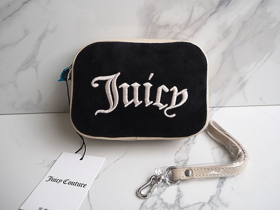 Mniejsza kosmetyczka Juicy Couture