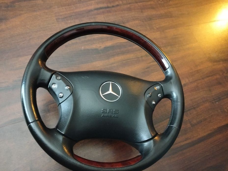 Sprzedam kierownicę drewniana Mercedes w203