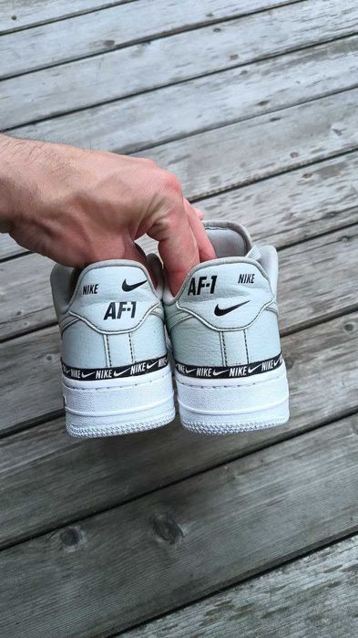 NIke кросівки (23.5 см устілка) Кросівки найк. Стильні шкіряні кросівк