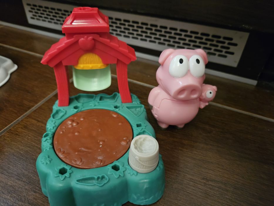 Dentysta i świnki ciastolina Play-Doh.