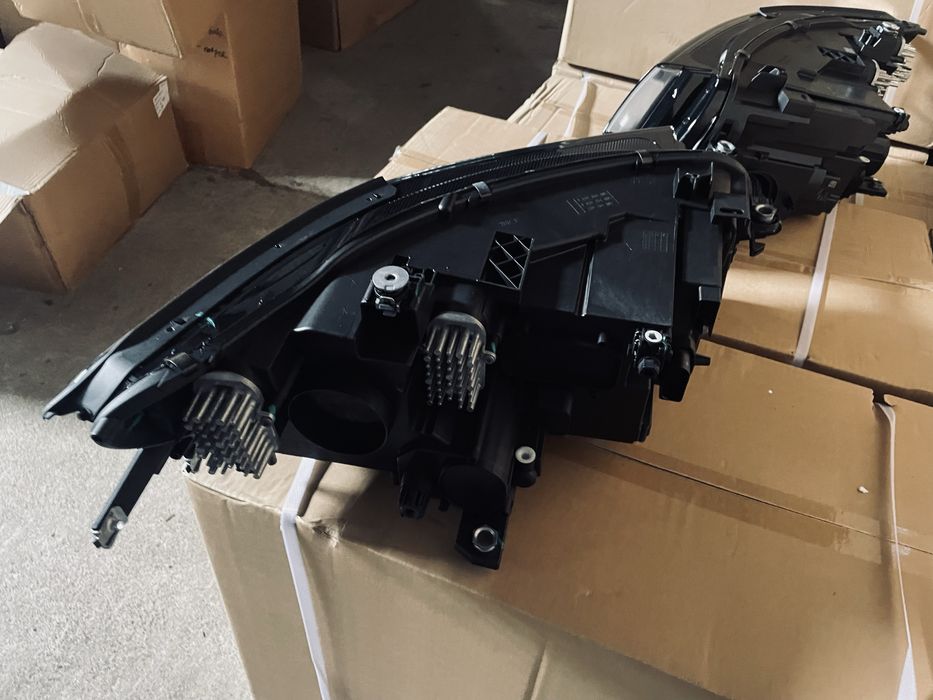 Решетка радиатора Volkswagen Tiguan 21+