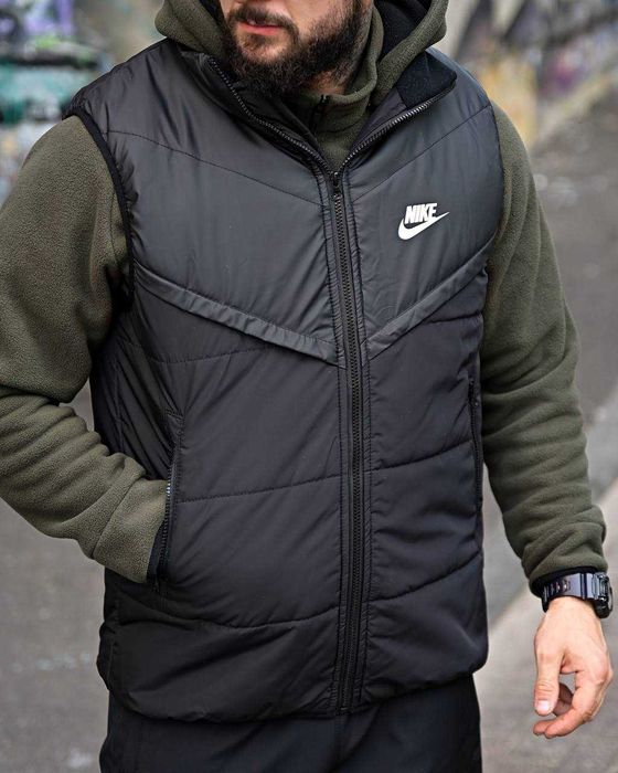 Чоловіча жилетка Nike black Черная жилетка Найк L