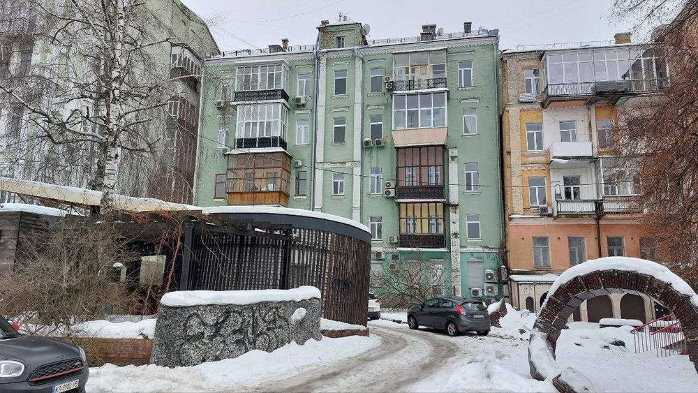 Продаж фасадного приміщення 147м2 Велика Житомирська | Володимирська