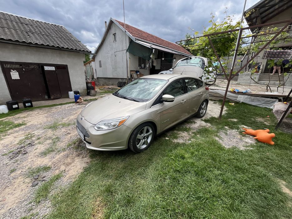 Ford Focus Electric 33 кв