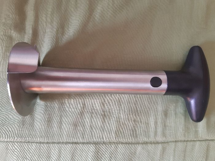 Pineapple Peeler443395260935710720
