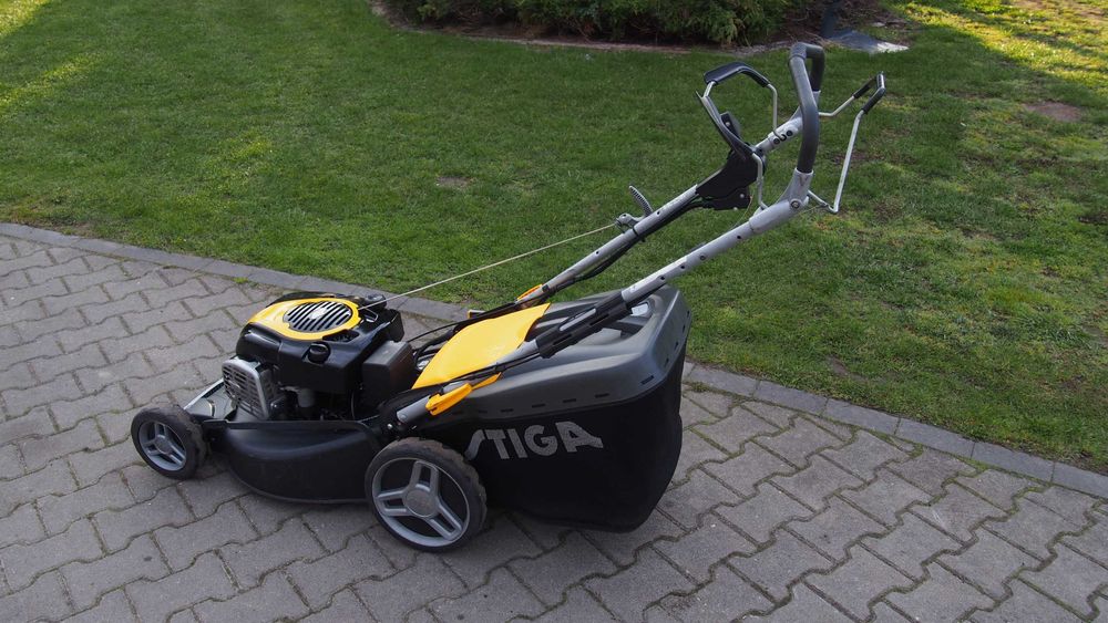 Stiga Turbo 53 SE4Q kosiarka spoalinowa Fv23%