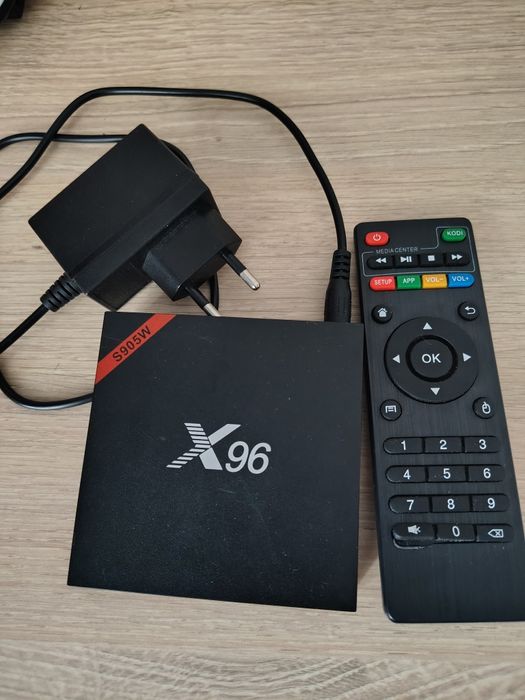 Смарт приставка X96 - W для телевизора