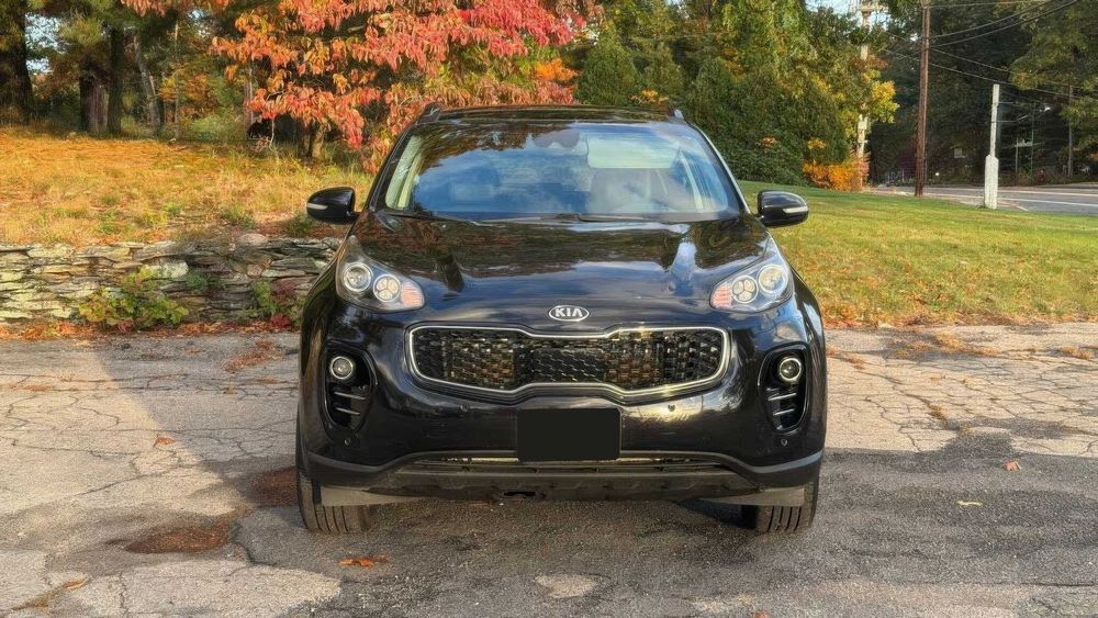 Kia Sportage EX      2018