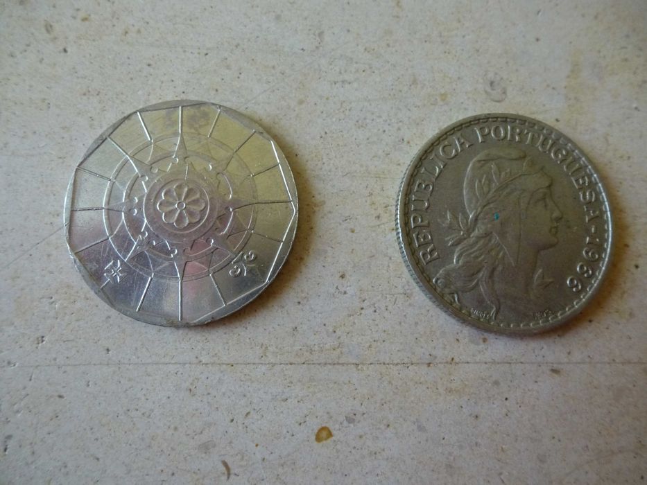 Nota e moedas antigas Portuguesas