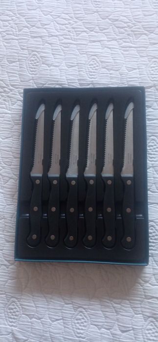 Facas para carne marca Ernesto são 6