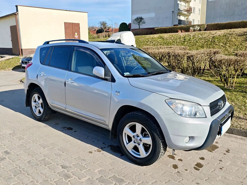 Toyota RAV4 Toyota RAV4 - Super stan, bez rdzy, bezwypadkowy, niski przebieg