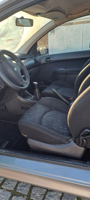 Peogeot 206 HDI 5 lugares 2004