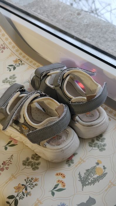 Сандалі босоніжки на хлопчика і дівчинку