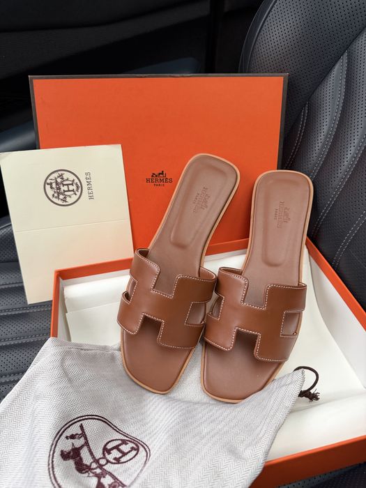 В наявності шльопанці Hermes Oran 37/38/39/40/41 оран рижі