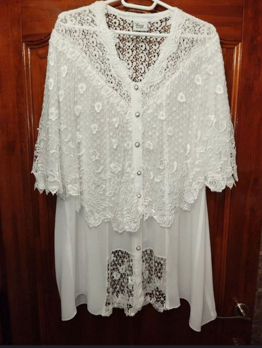 Модный    свитер.