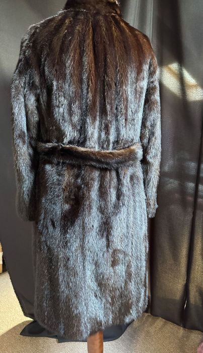 Продається норкова шуба