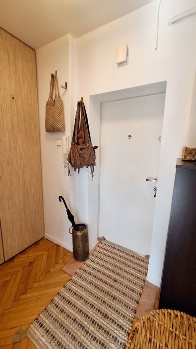 Przytulna jasna kawalerka +piwnica