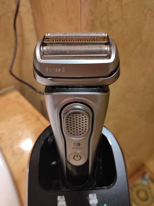 Máquina de barbear Braun Series S9