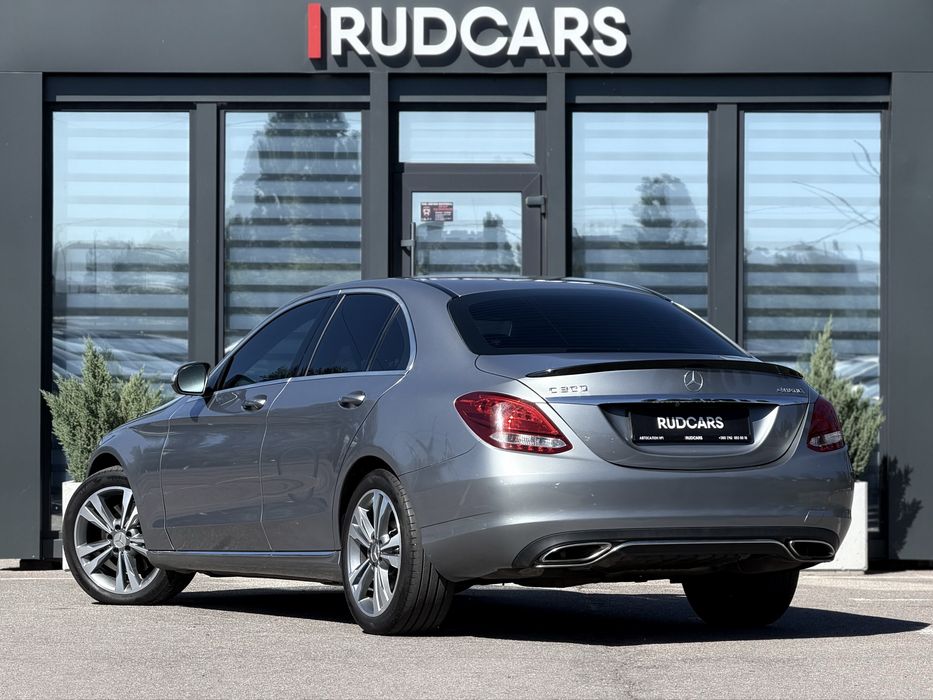 Mercedes-Benz C-Class 2014 300 W205 4Matic
