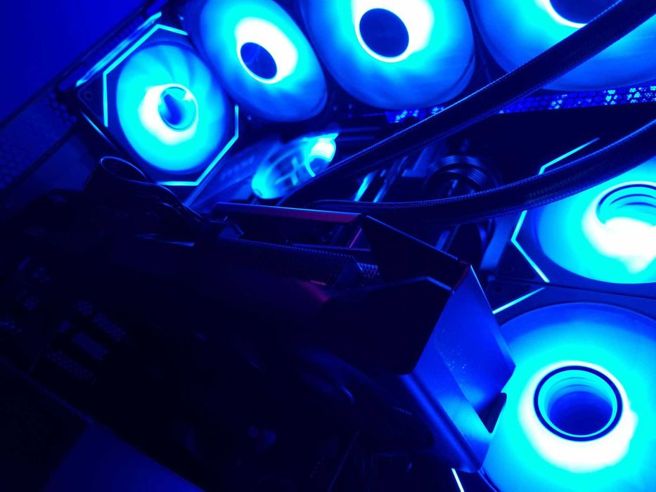 Nowy PC Do Gier R7 7800X3D/B650/32GB/RX9070XT 16GB/SSD GwarancjaOkazja