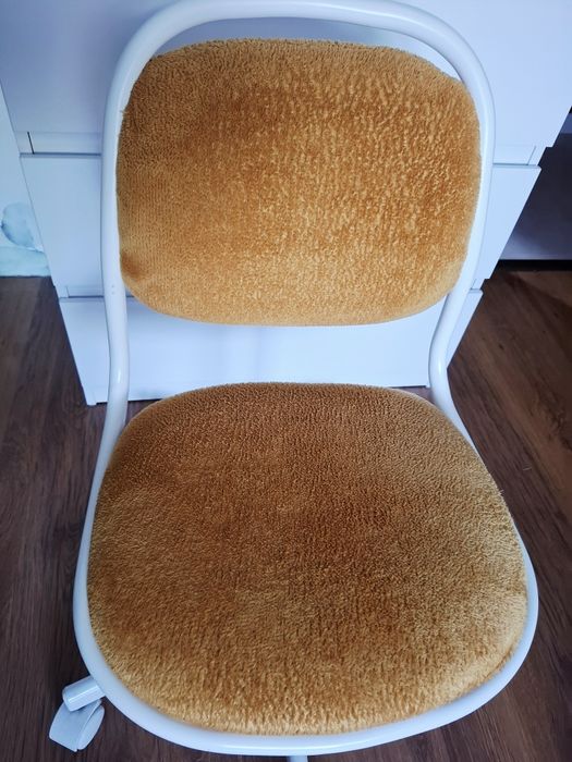 Krzesło biurowe dziecięce Ikea