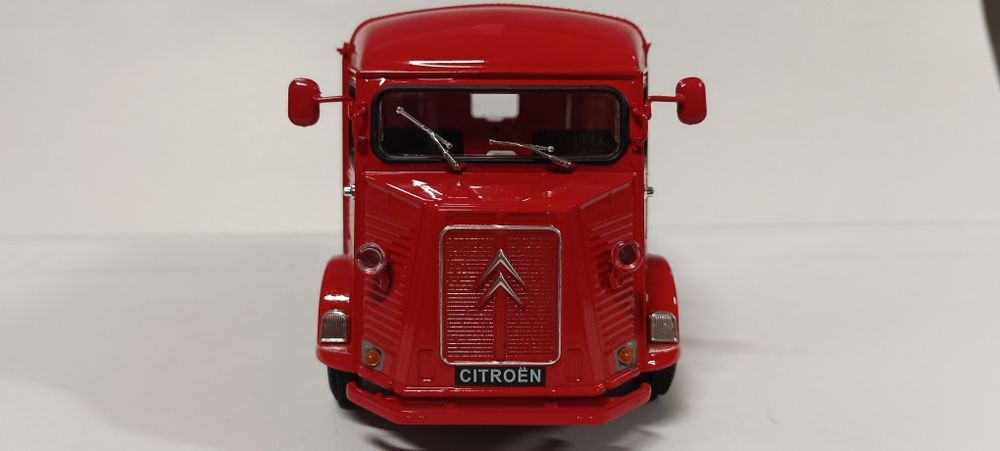 Citroen type H escala 1/24