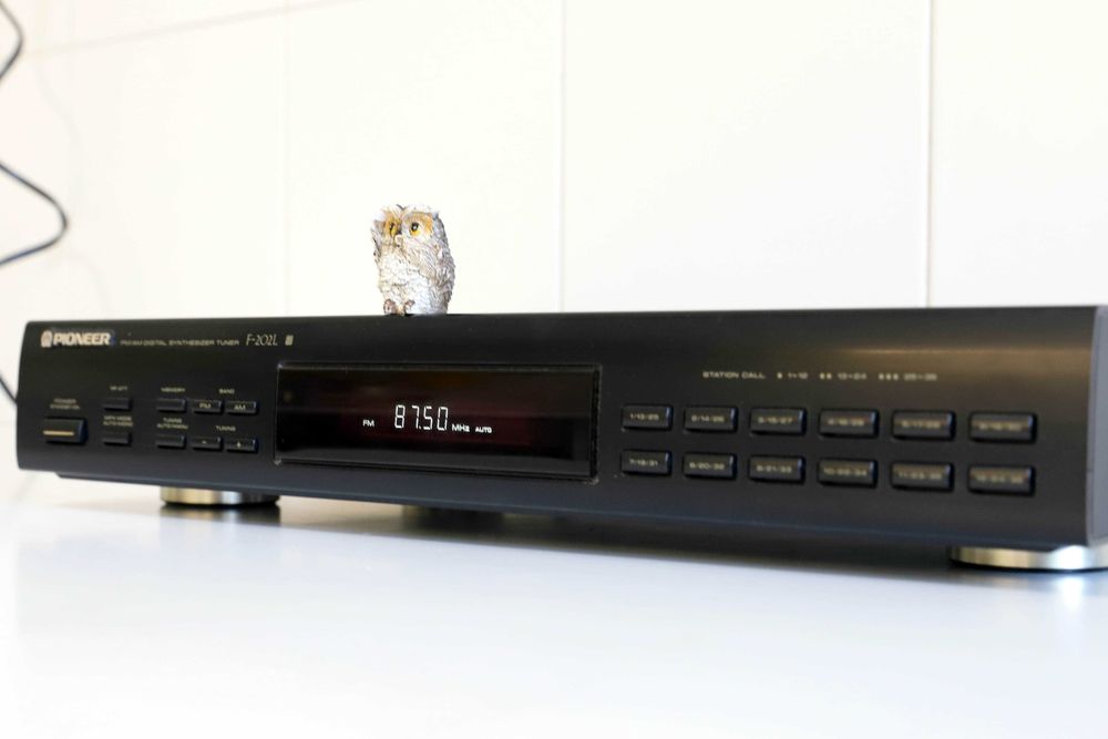 Pioneer F-202L Tuner Digital Quartz