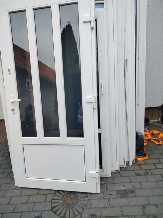 Sprzedam drzwi zewnętrzne