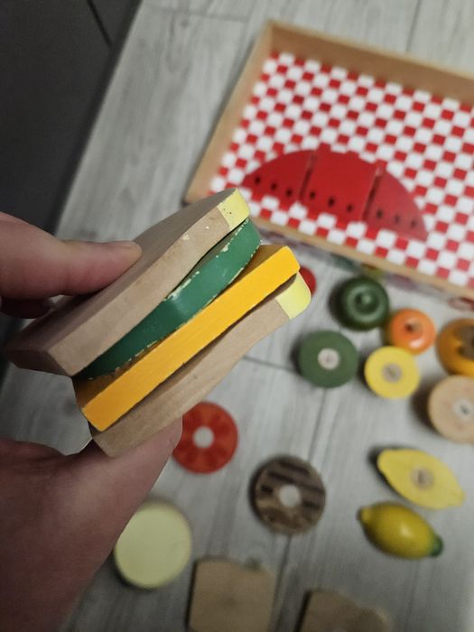 Owoce i warzywa drewniane