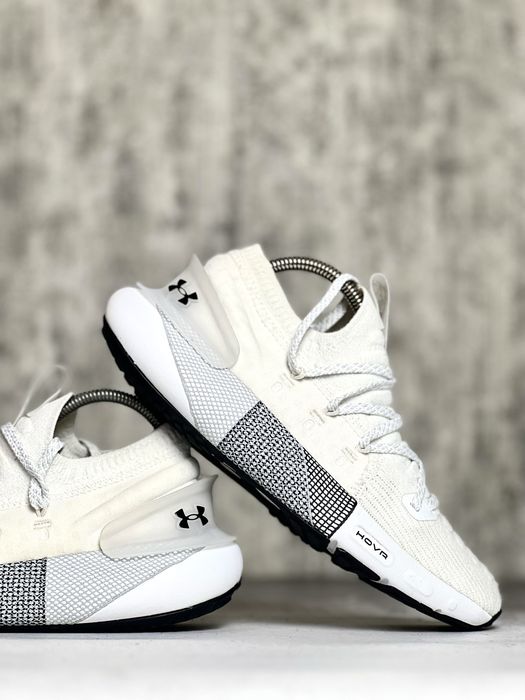 Кросівки жіночі Under Armour HOVR Phantom 3 38.5(24.5)