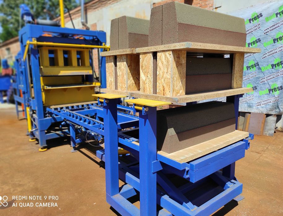 Вибропресс, линия полуавтоматическая для производства бордюра, плитки