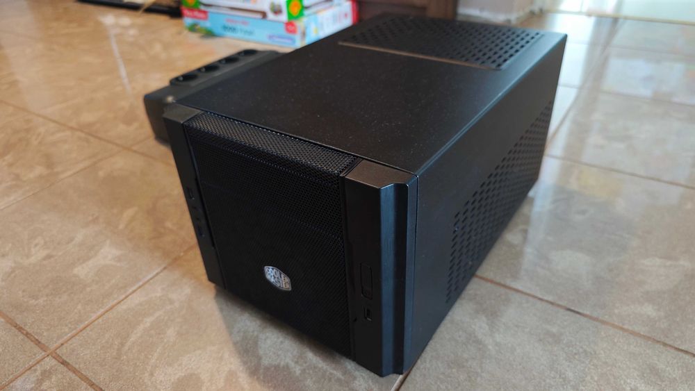 Mini PC Asus, Intel, 16GB RAM, 250GB+2TB + UPS APC
