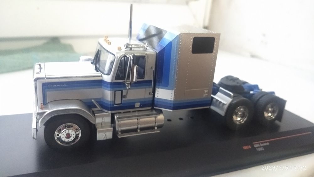 Продам моделі іхо 1/43